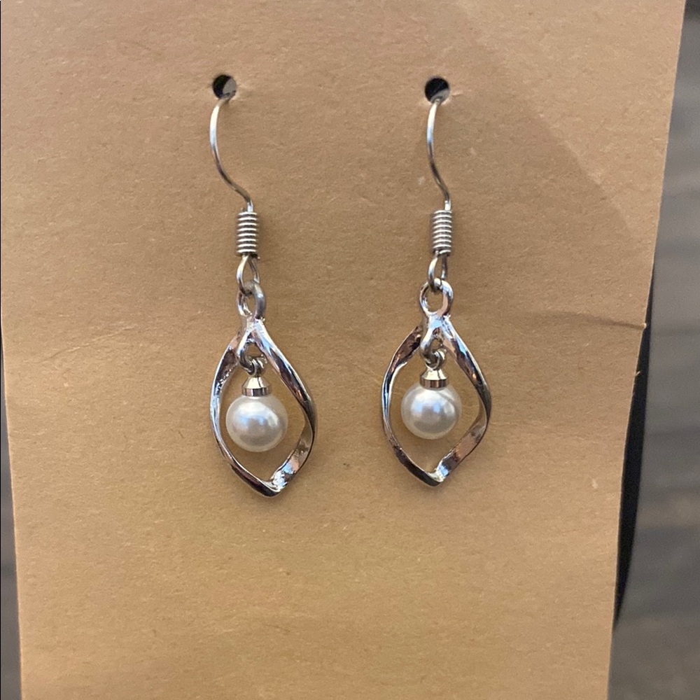 Elegant Silver Pearl Drop Earrings